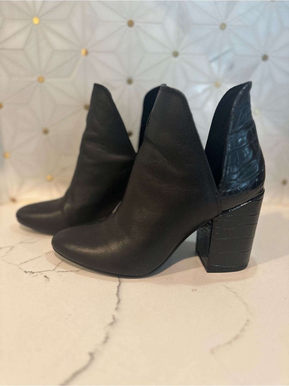 Women's Steve Madden Black Leather Pointed Ankle Boots
